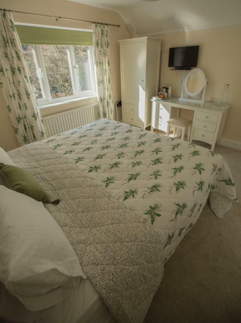 קזיק Jenkin Hill Cottage Bed And Breakfast מראה חיצוני תמונה