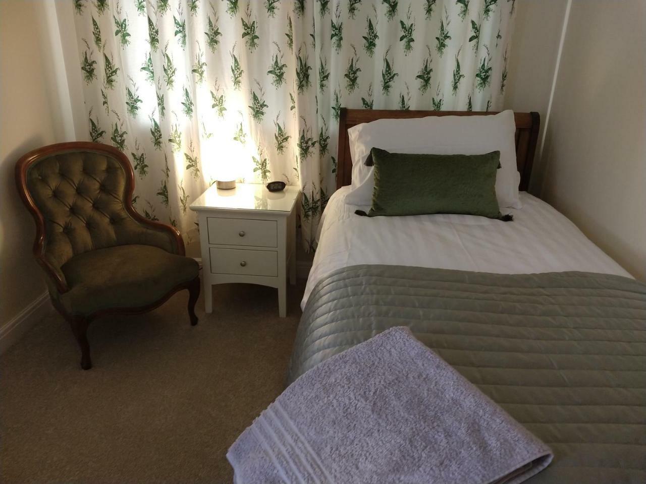 קזיק Jenkin Hill Cottage Bed And Breakfast חדר תמונה