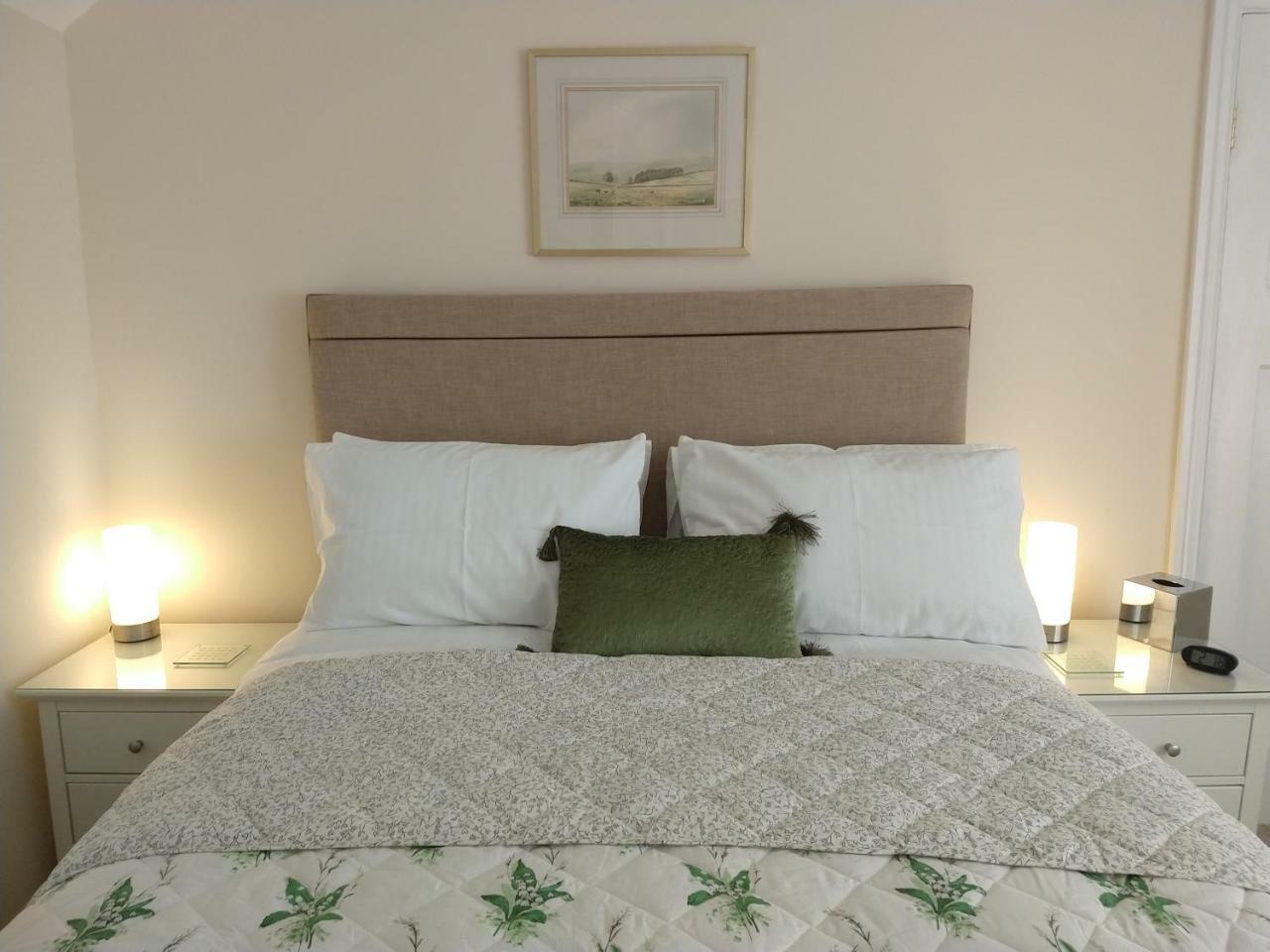 קזיק Jenkin Hill Cottage Bed And Breakfast מראה חיצוני תמונה